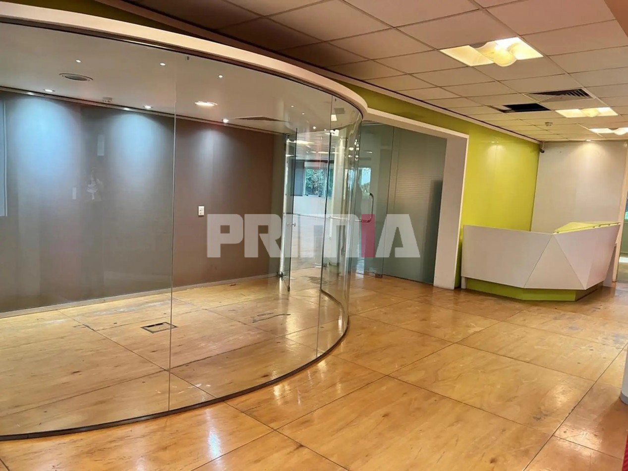 Edificio Corporativo en alquiler en Vicente Lopez -Excelente Imagen Institucional  