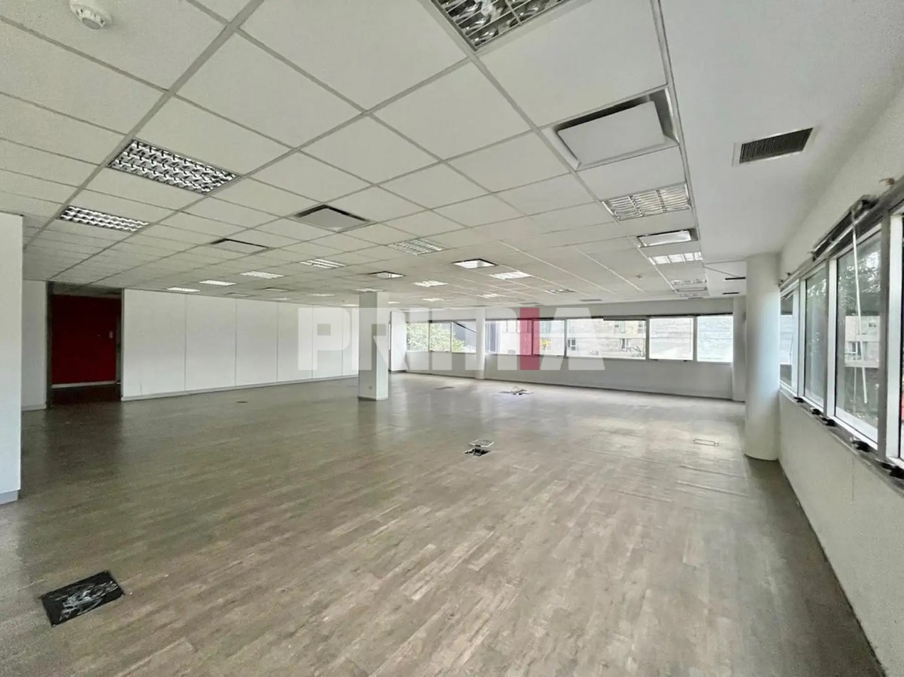 Edificio Corporativo en alquiler en Vicente Lopez -Excelente Imagen Institucional  